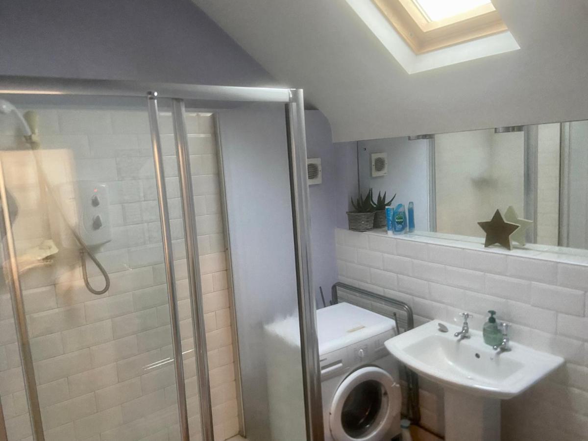 Beautiful 1-Bed House In Gloucestershire Westbury on Severn Exterior foto